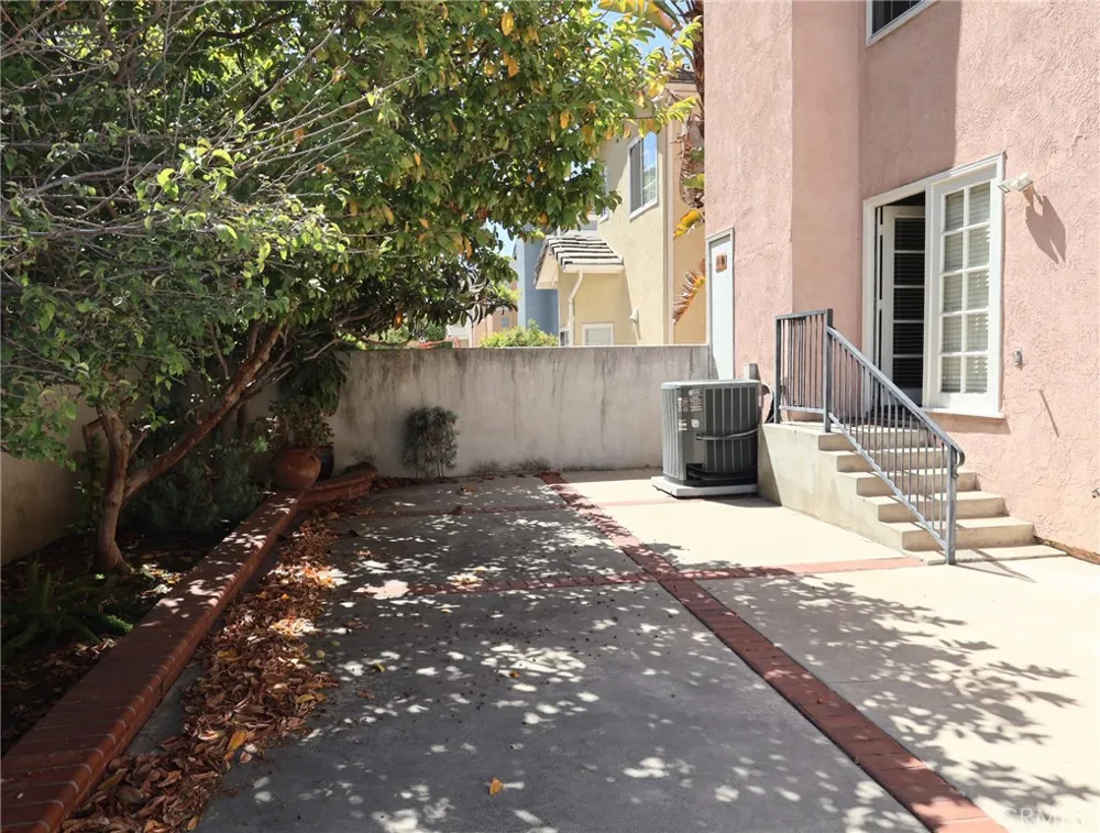 2604 Woodbury Drive Torrance, CA 90503
