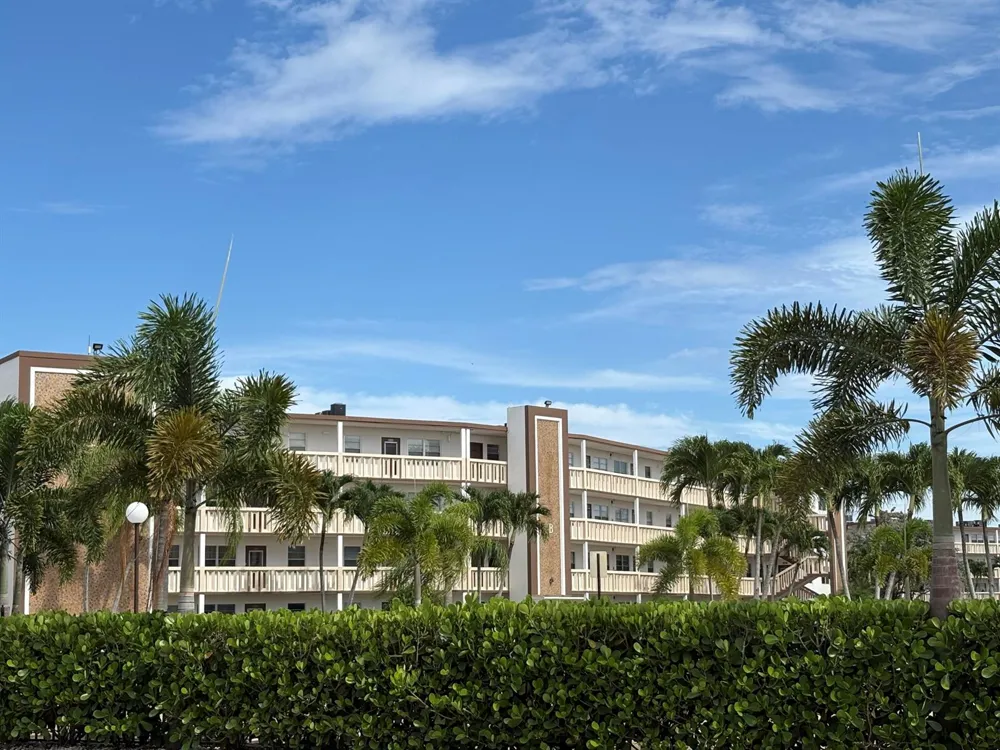 4046 Guildford C Boca Raton, FL 33434