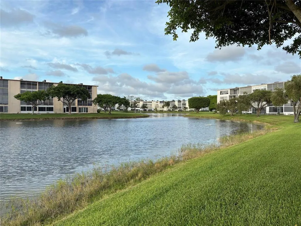 4046 Guildford C Boca Raton, FL 33434