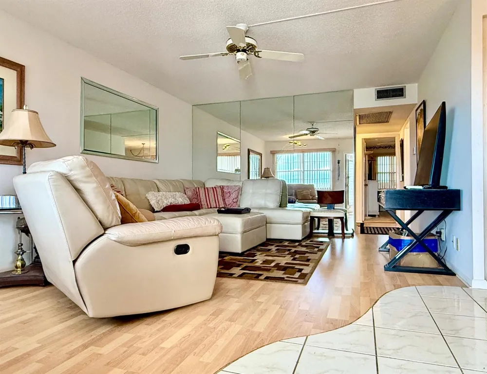 4046 Guildford C Boca Raton, FL 33434