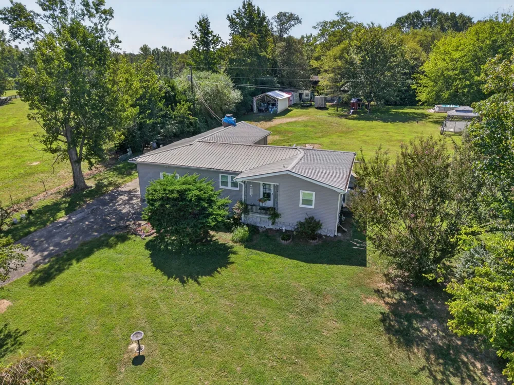 128 Smith Mill Rd Fayetteville, TN 37334