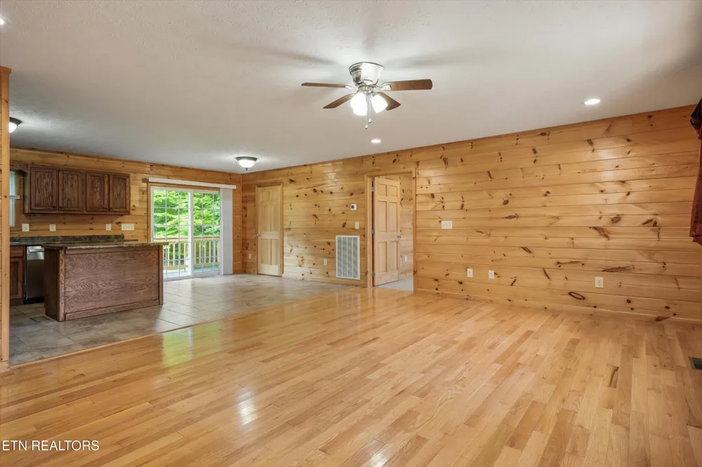 1220 Cougar Tr Del Rio, TN 37727