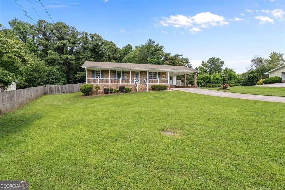 1417 Pineview CIR Douglasville, GA 30134