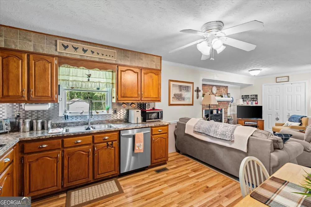 1417 Pineview CIR Douglasville, GA 30134
