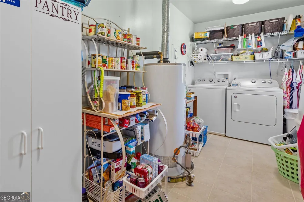 1417 Pineview CIR Douglasville, GA 30134