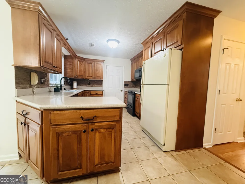 412 Taberon RD Peachtree City, GA 30269