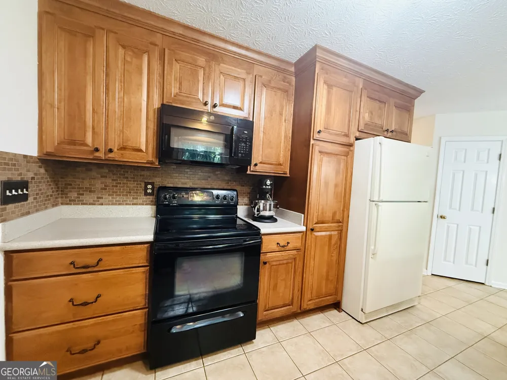 412 Taberon RD Peachtree City, GA 30269