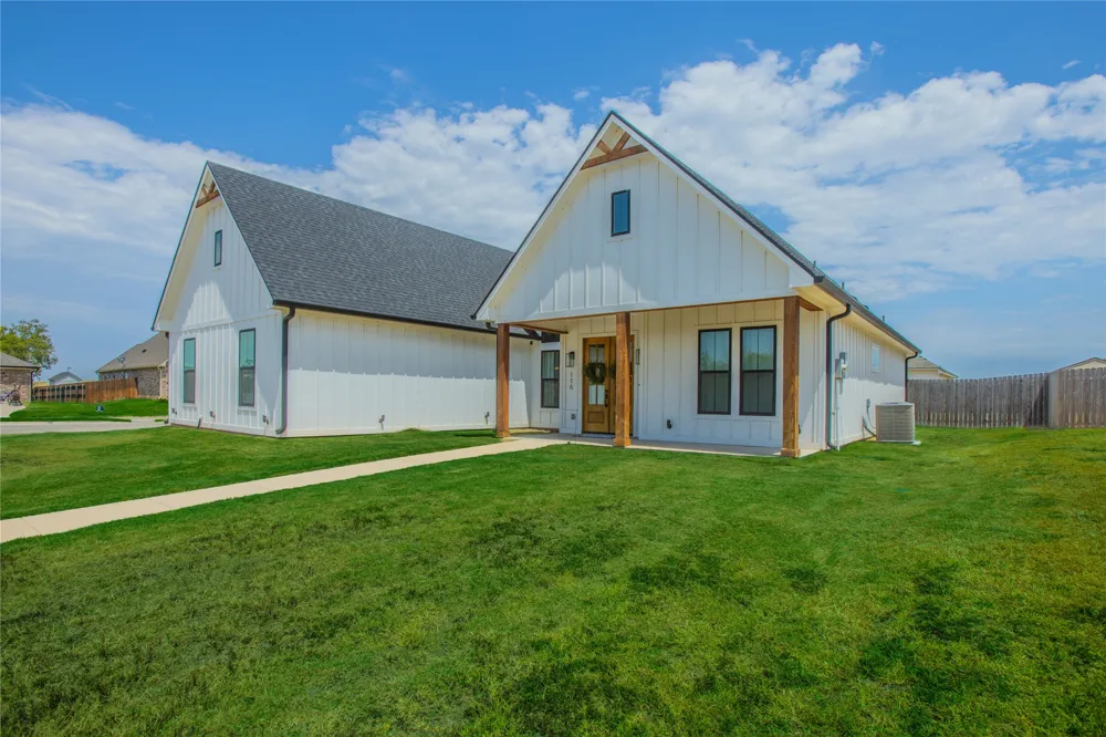 116 Indian Trails Road Riesel, TX 76682
