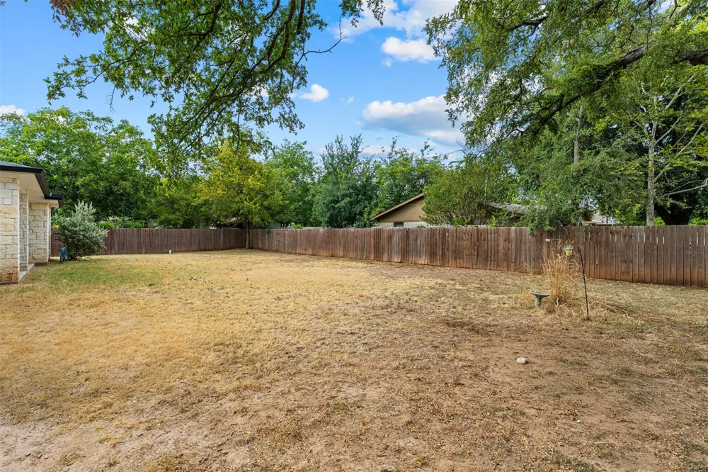 403 S Adams Street McGregor, TX 76657