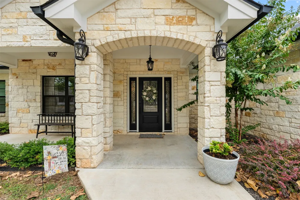 403 S Adams Street McGregor, TX 76657