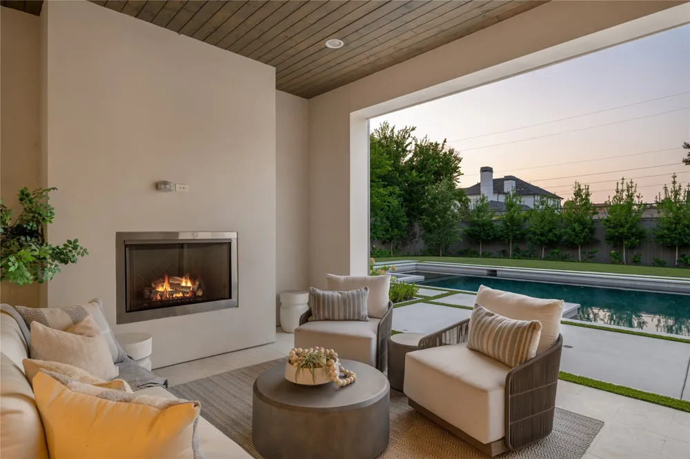 6815 Pemberton Drive Dallas, TX 75230