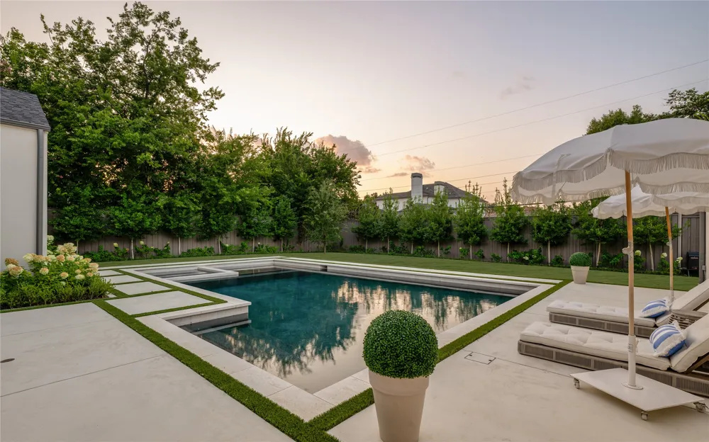 6815 Pemberton Drive Dallas, TX 75230