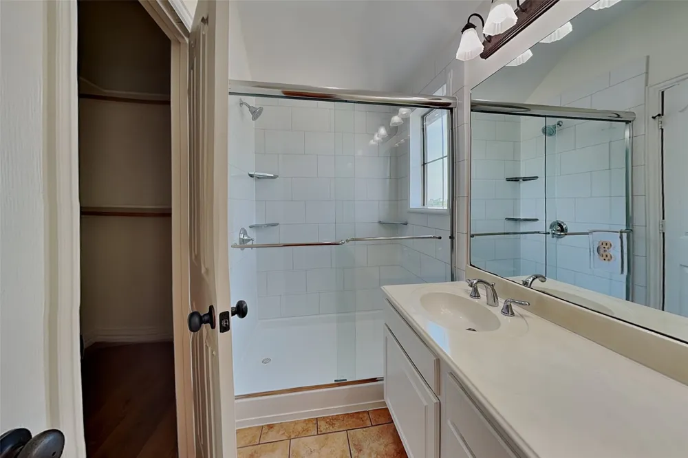 6121 Oram Street #A Dallas, TX 75214