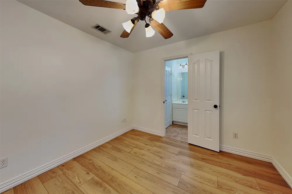 6121 Oram Street #A Dallas, TX 75214
