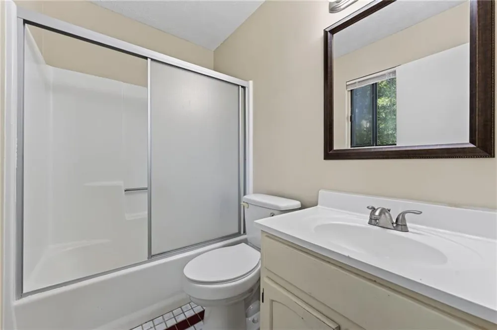 5350 Greenhedge Trail Stone Mountain, GA 30088