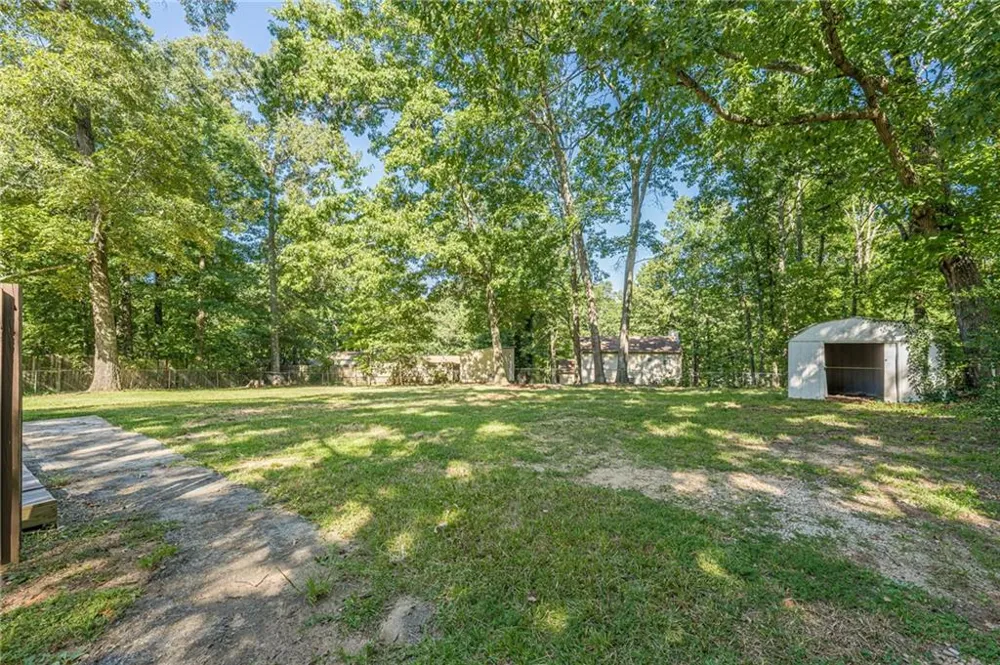 5350 Greenhedge Trail Stone Mountain, GA 30088