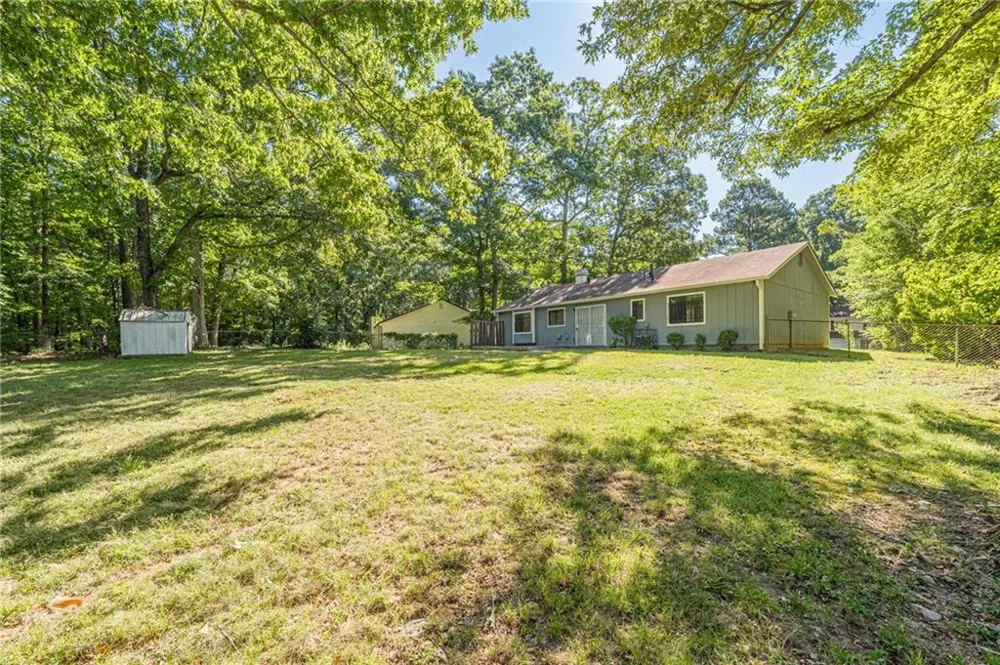 5350 Greenhedge Trail Stone Mountain, GA 30088