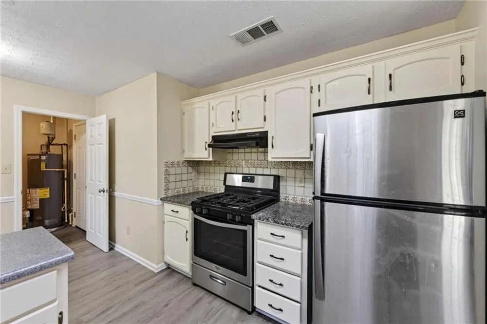 5350 Greenhedge Trail Stone Mountain, GA 30088