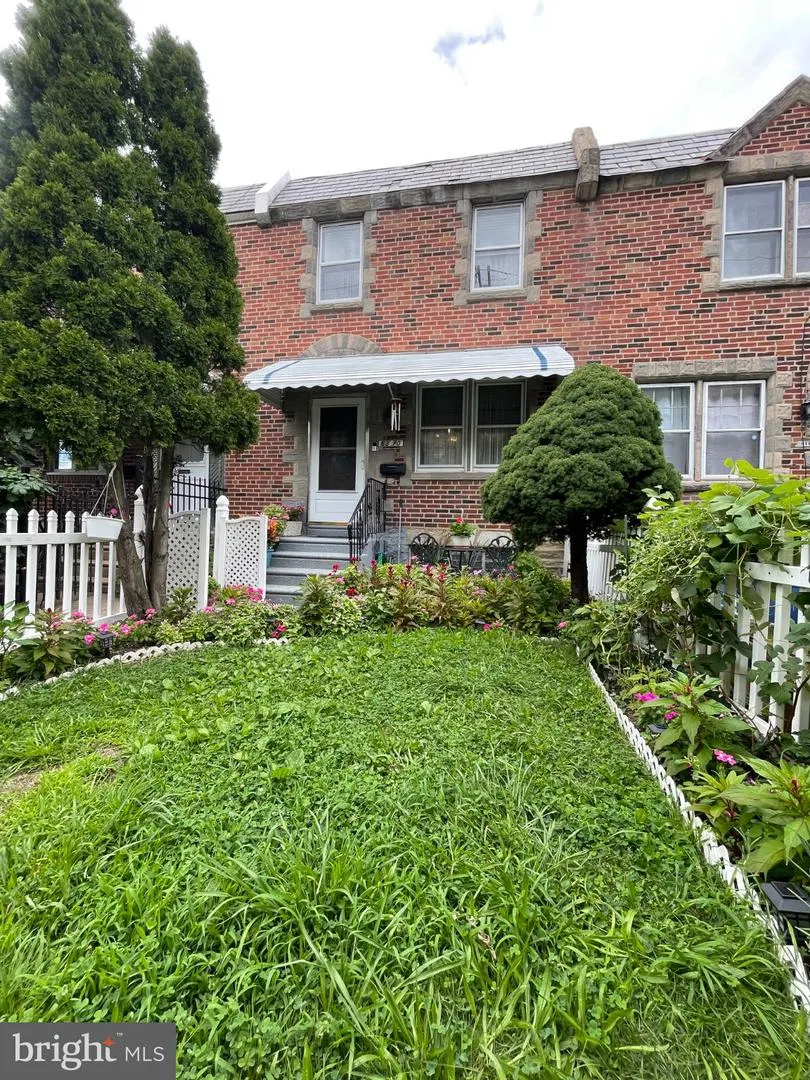 6310 BATTERSBY STREET Philadelphia, PA 19149