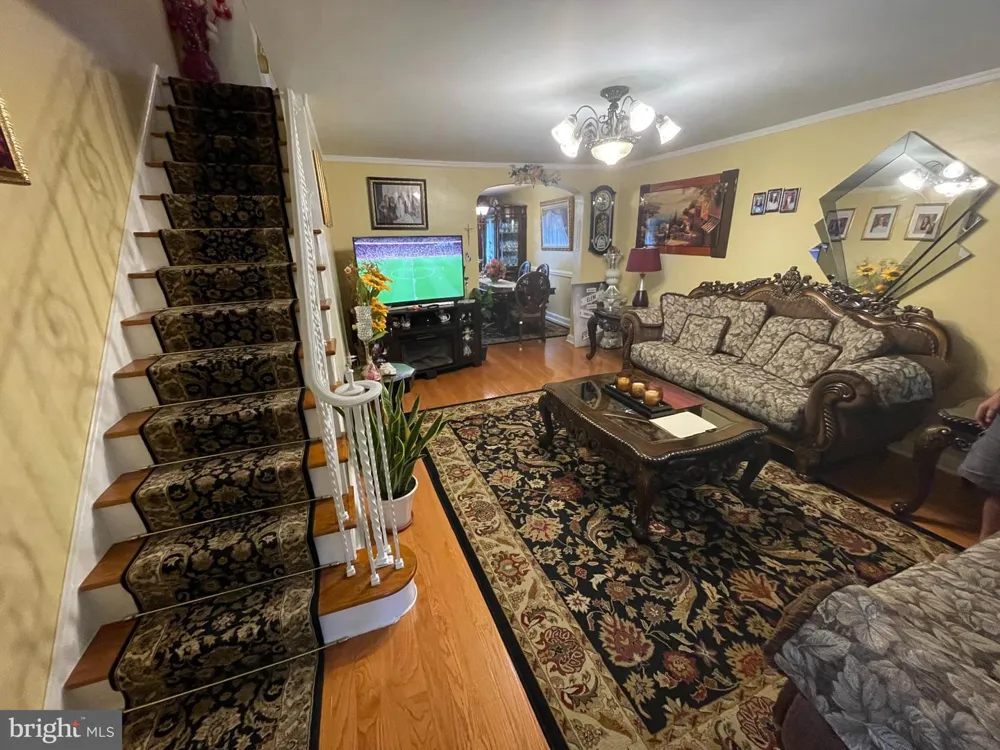 6310 BATTERSBY STREET Philadelphia, PA 19149