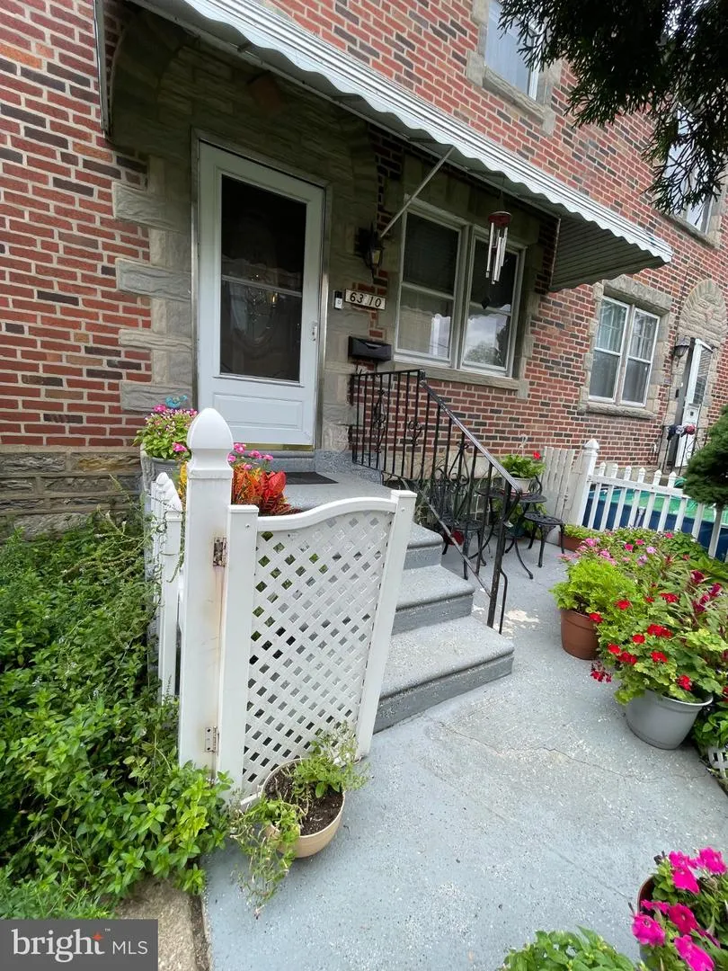 6310 BATTERSBY STREET Philadelphia, PA 19149