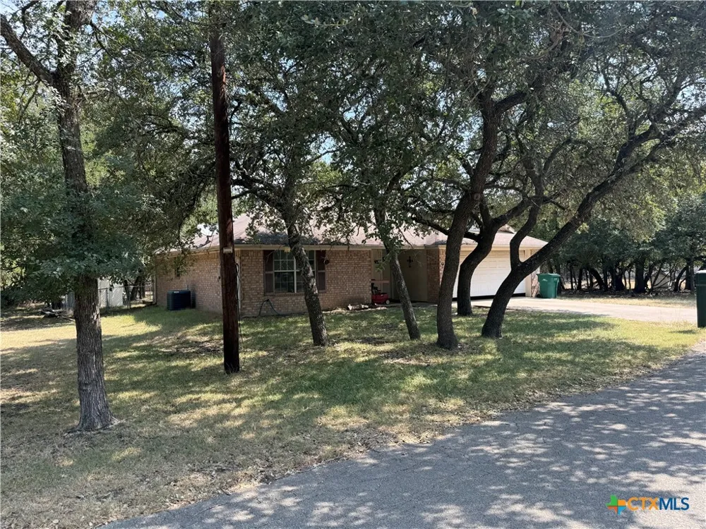 5 Willow Run Drive Belton, TX 76513