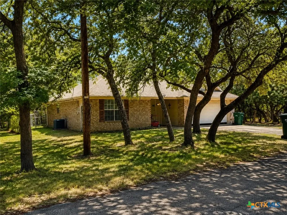 5 Willow Run Drive Belton, TX 76513