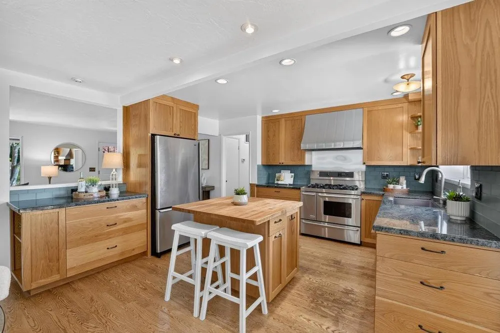 7101 Viewpoint Road Aptos, CA 95003
