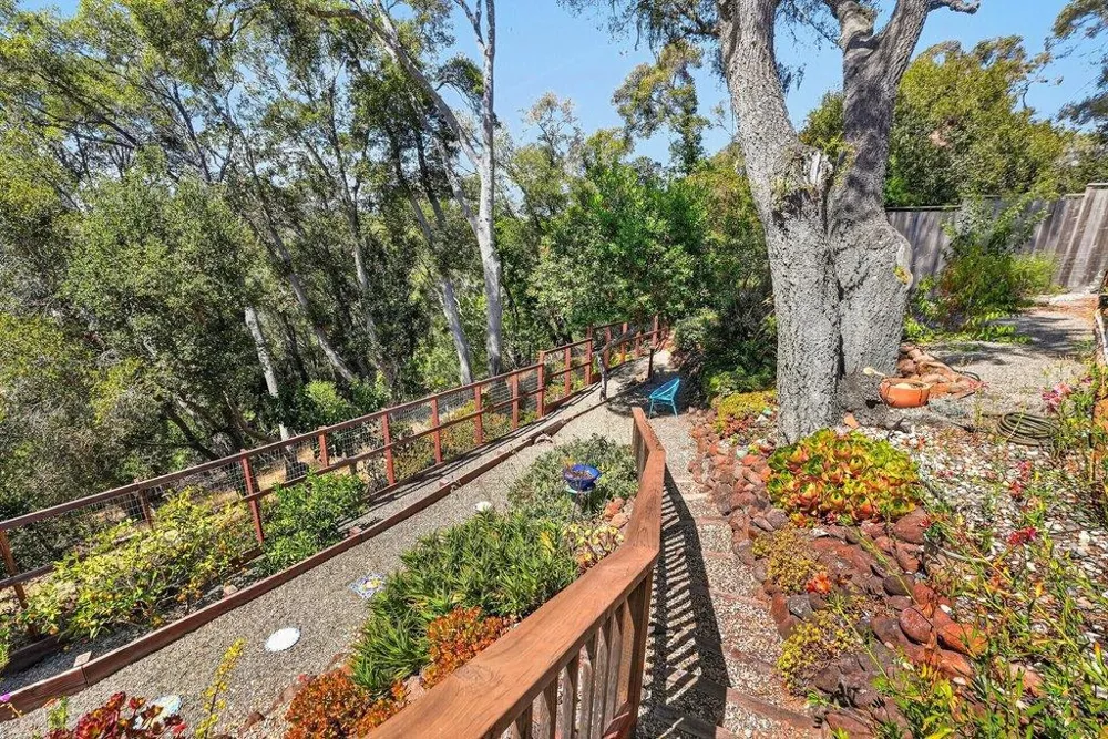 7101 Viewpoint Road Aptos, CA 95003