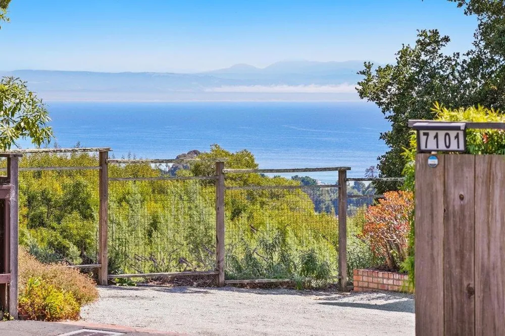7101 Viewpoint Road Aptos, CA 95003