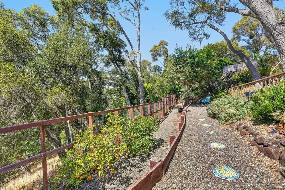 7101 Viewpoint Road Aptos, CA 95003