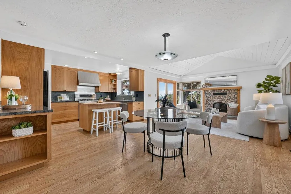 7101 Viewpoint Road Aptos, CA 95003
