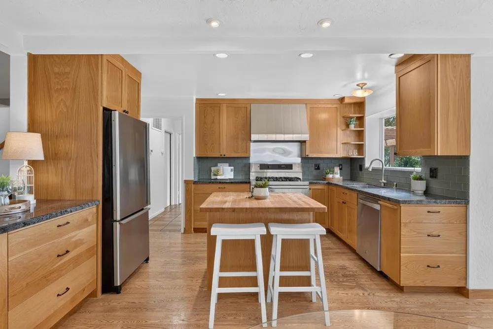 7101 Viewpoint Road Aptos, CA 95003