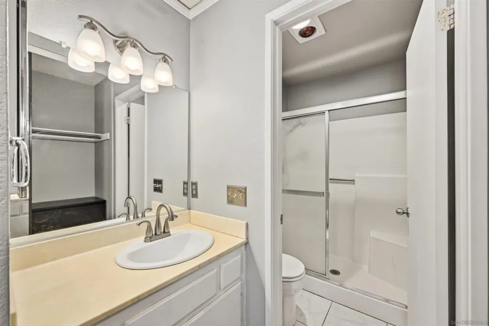10359 Azuaga #200 San Diego, CA 92129