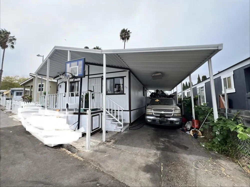 10707 Jamacha Boulevard #233 Spring Valley, CA 91978