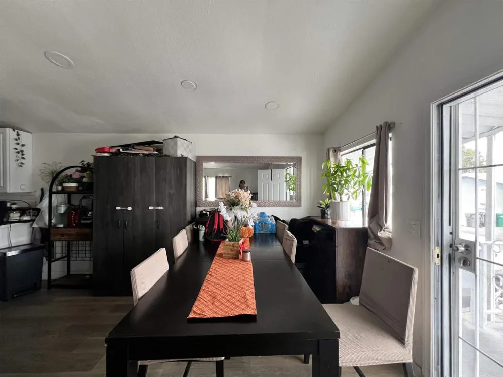 10707 Jamacha Boulevard #233 Spring Valley, CA 91978