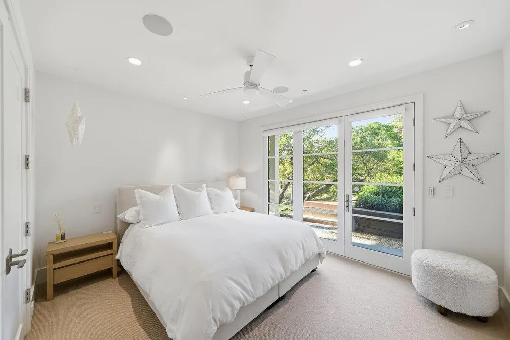 21888 Blue Oaks Place Los Altos Hills, CA 94022