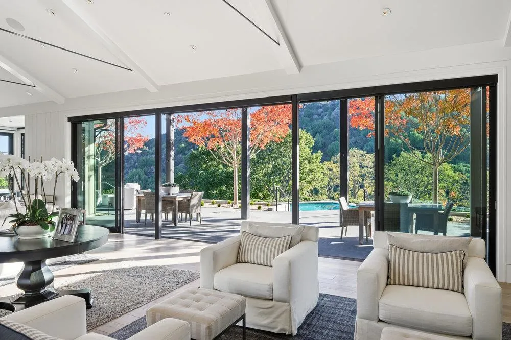 21888 Blue Oaks Place Los Altos Hills, CA 94022