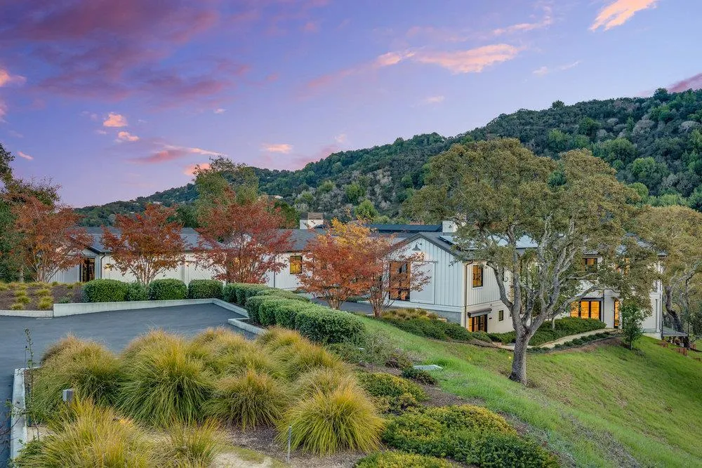 21888 Blue Oaks Place Los Altos Hills, CA 94022