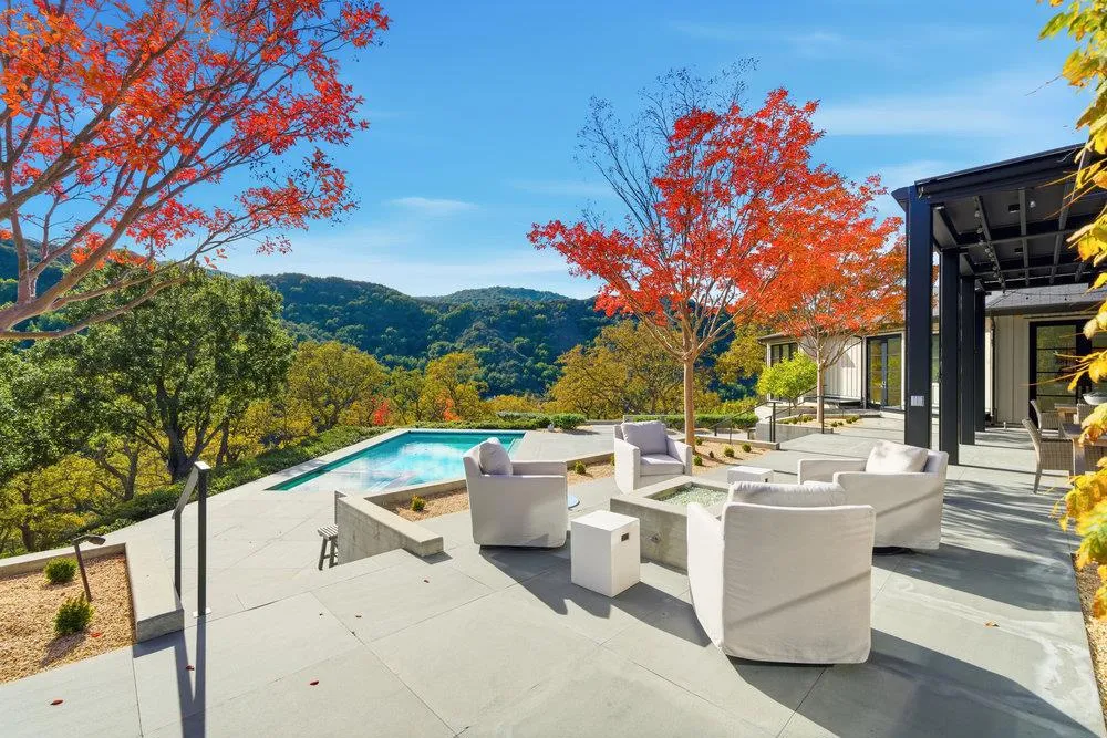 21888 Blue Oaks Place Los Altos Hills, CA 94022