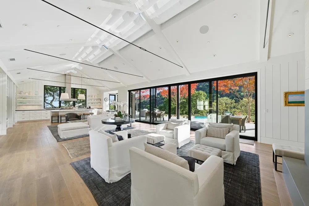 21888 Blue Oaks Place Los Altos Hills, CA 94022