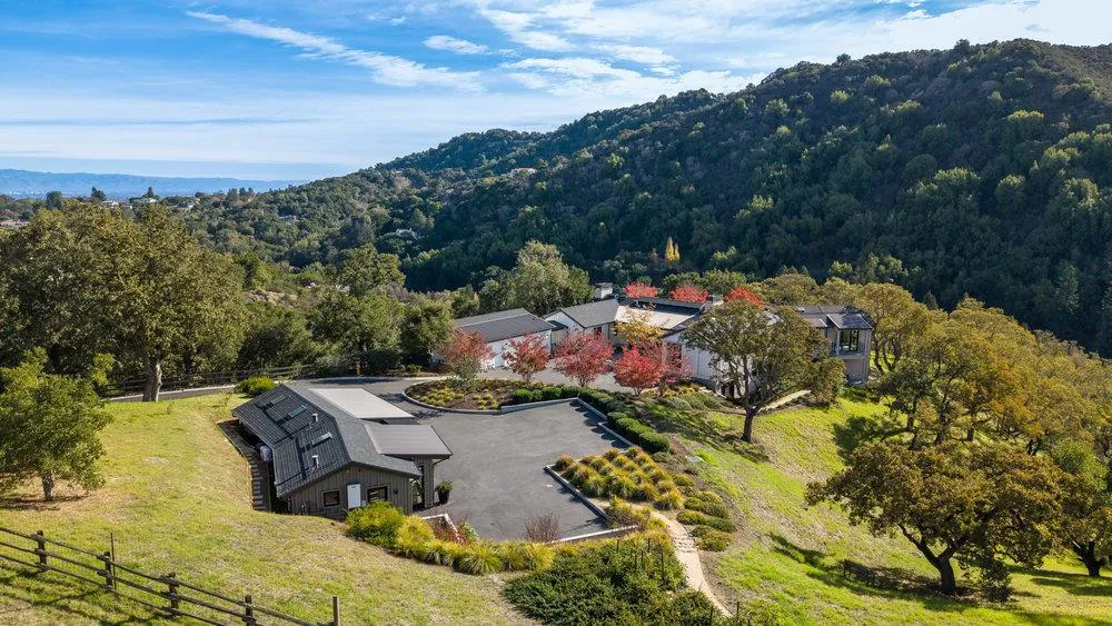 21888 Blue Oaks Place Los Altos Hills, CA 94022