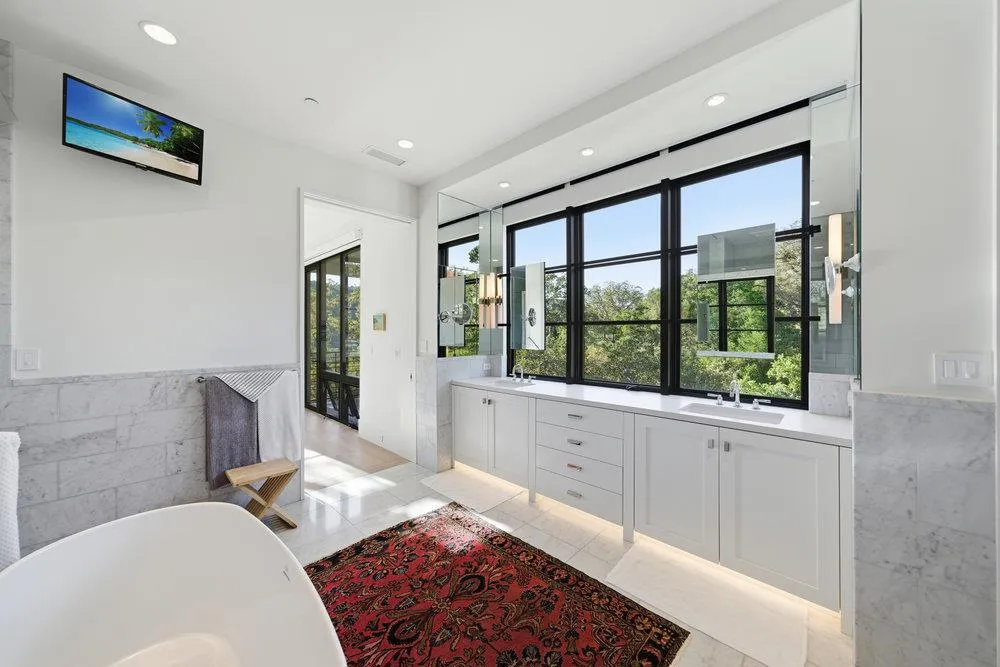 21888 Blue Oaks Place Los Altos Hills, CA 94022