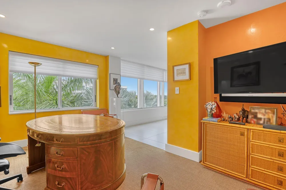 44 COCOANUT Row #507B Palm Beach, FL 33480