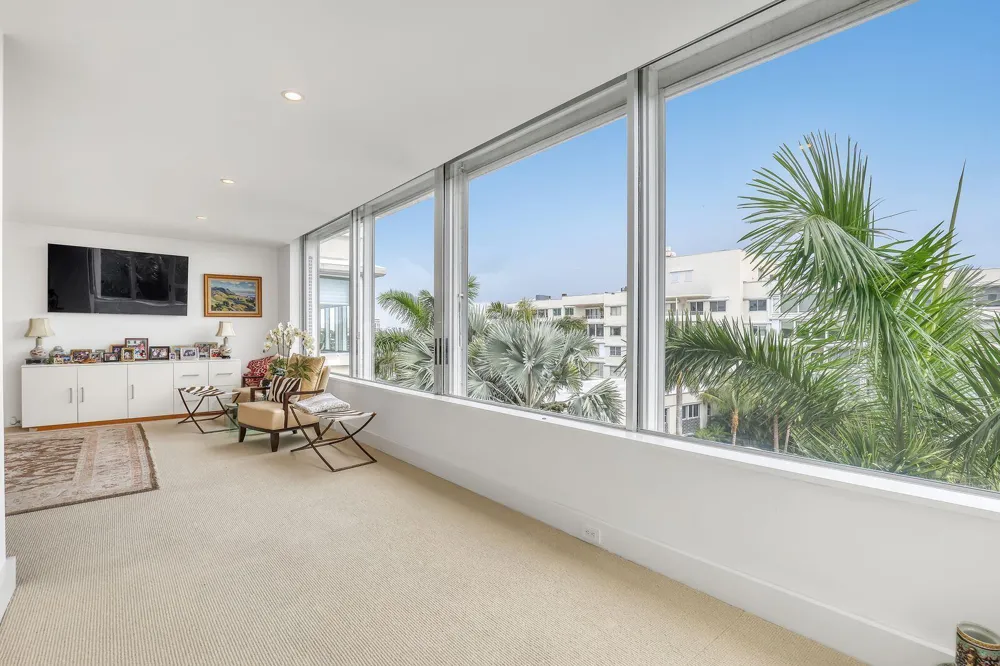 44 COCOANUT Row #507B Palm Beach, FL 33480