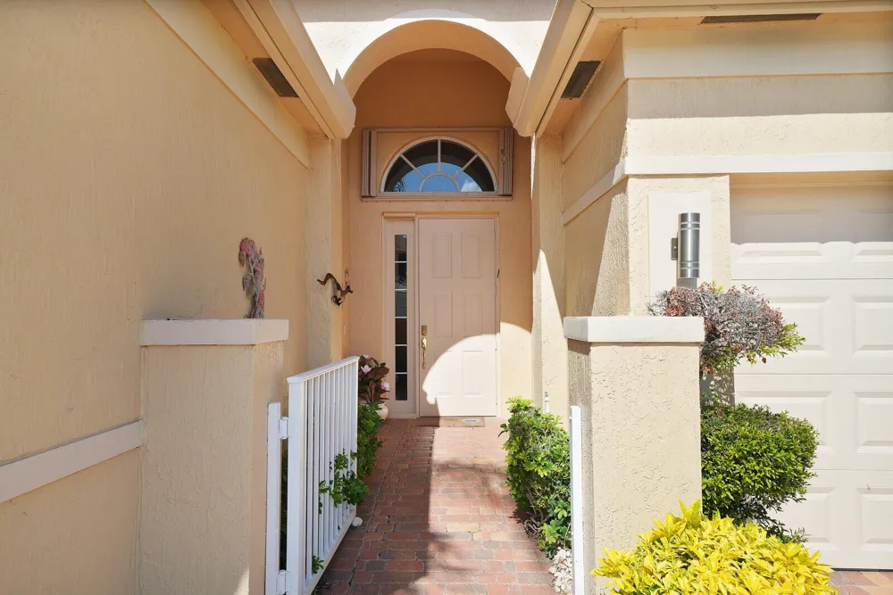 7148 CATALUNA CIRCLE Delray Beach, FL 33446