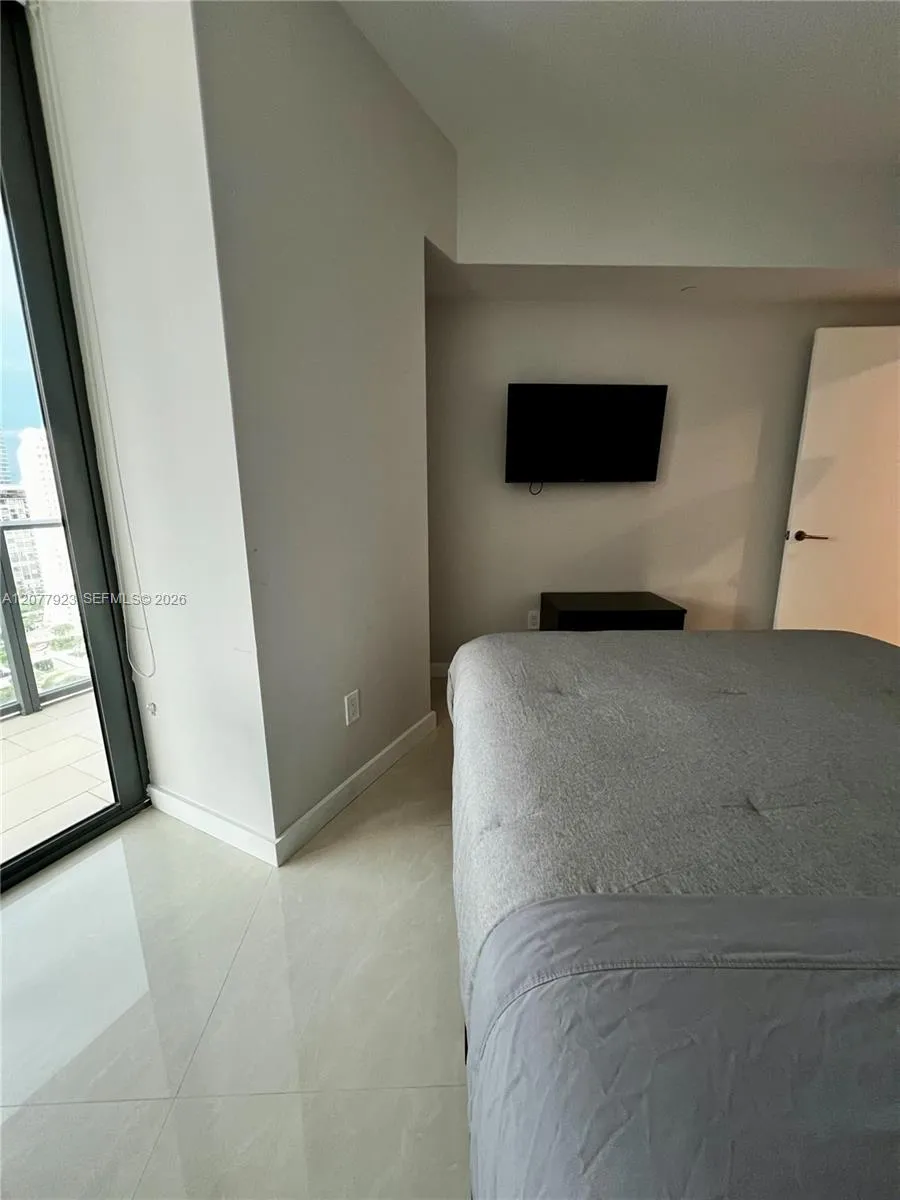 501 NE 31st St #1910 Miami, FL 33137