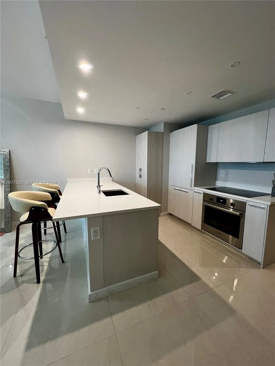 501 NE 31st St #1910 Miami, FL 33137
