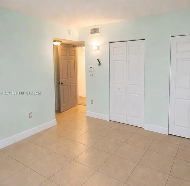 890 SW 129th Pl #210 Miami, FL 33184