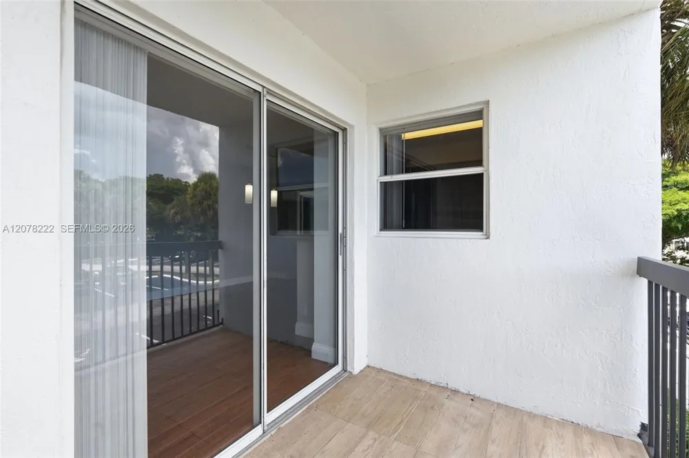 7610 Westwood Dr #122 Tamarac, FL 33321